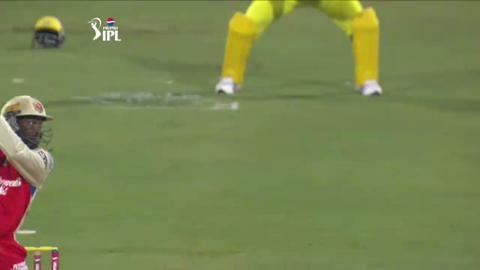 M70: RCB vs CSK – Chris Gayle Six