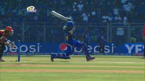 M23: MI vs SRH – Lendl Simmons Six background