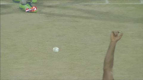 M32: DD vs KXIP – Adam Gilchrist Wicket