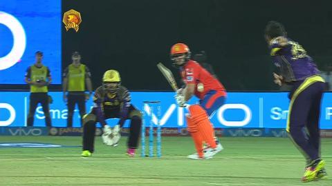 M51: GL vs KKR – YES Bank Maximum Sixes – Aaron Finch