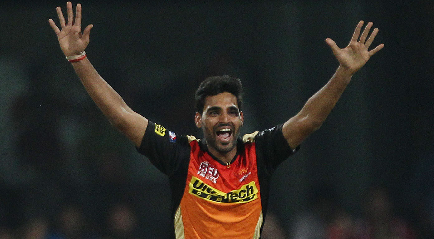 M40: RPS vs SRH – Bhuvi's tight first over