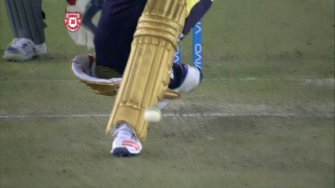 M13: KXIP vs KKR – Robin Uthappa Wicket