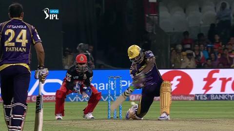 M30: RCB vs KKR – YES Bank Maximum Sixes – Andre Russell