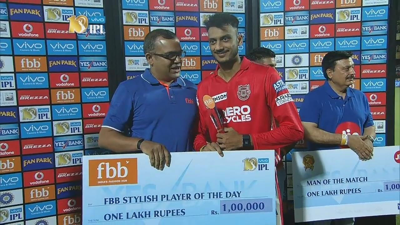 M26: GL vs KXIP – FBB Stylish player of the day – Axar Patel background