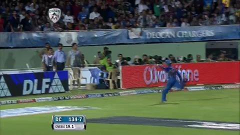 IPL 2012 Match 9 – DC vs MI: Super Fours background