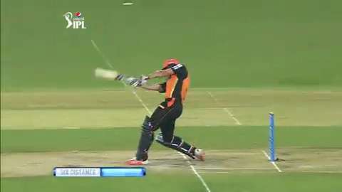 M52: SRH vs RCB – Moises Henriques Six