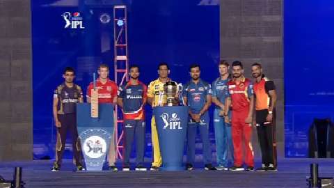 IPL 2015 Opening Nite : Captains sign MCC Spirit of Cricket