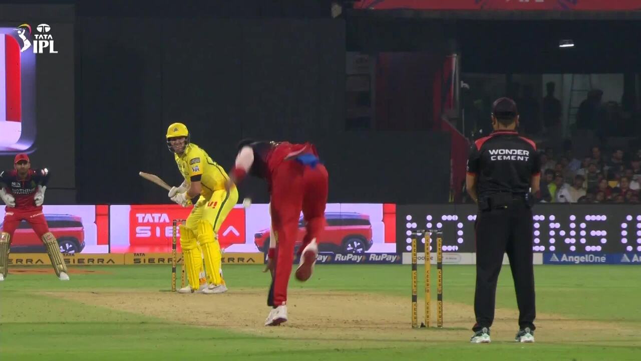 IPL 2026 M11: RCB vs CSK - Jamie Overton Six