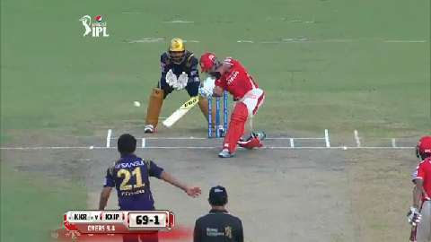 M44: KKR vs KXIP – Manan Vohra Six