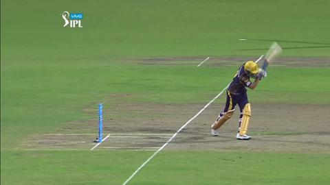 M48: KKR vs RCB – Manish Pandey Wicket background
