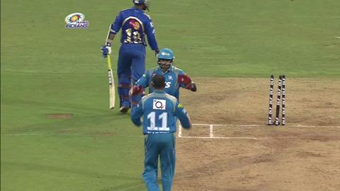 Match 3 MI vs PWI - Kartik Aggression
