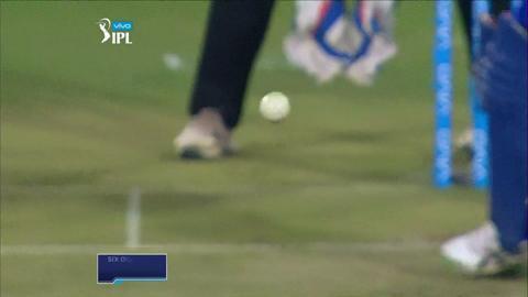 M12: SRH vs MI – Ambati Rayudu Six background