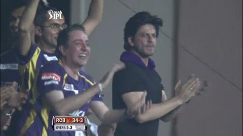 Match 38 KKR vs RCB – de Villiers's Wicket background