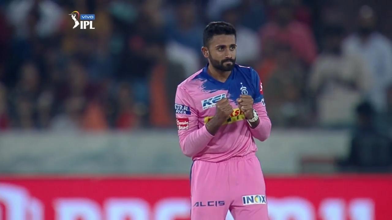 M08: SRH vs RR – Shreyas Gopal's 3/27