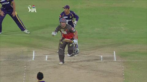 M72: SRH vs KKR – Cameron White Wicket
