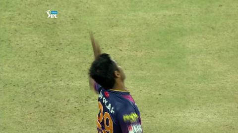 M1: MI vs RPS – Kieron Pollard Wicket background