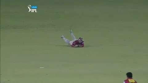 M13: KXIP vs KKR – Freecharge Bolt Moment – Glenn Maxwell