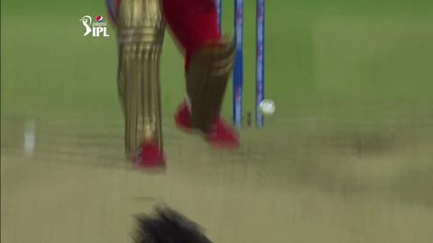 M24: RCB vs SRH– Chris Gayle Six background