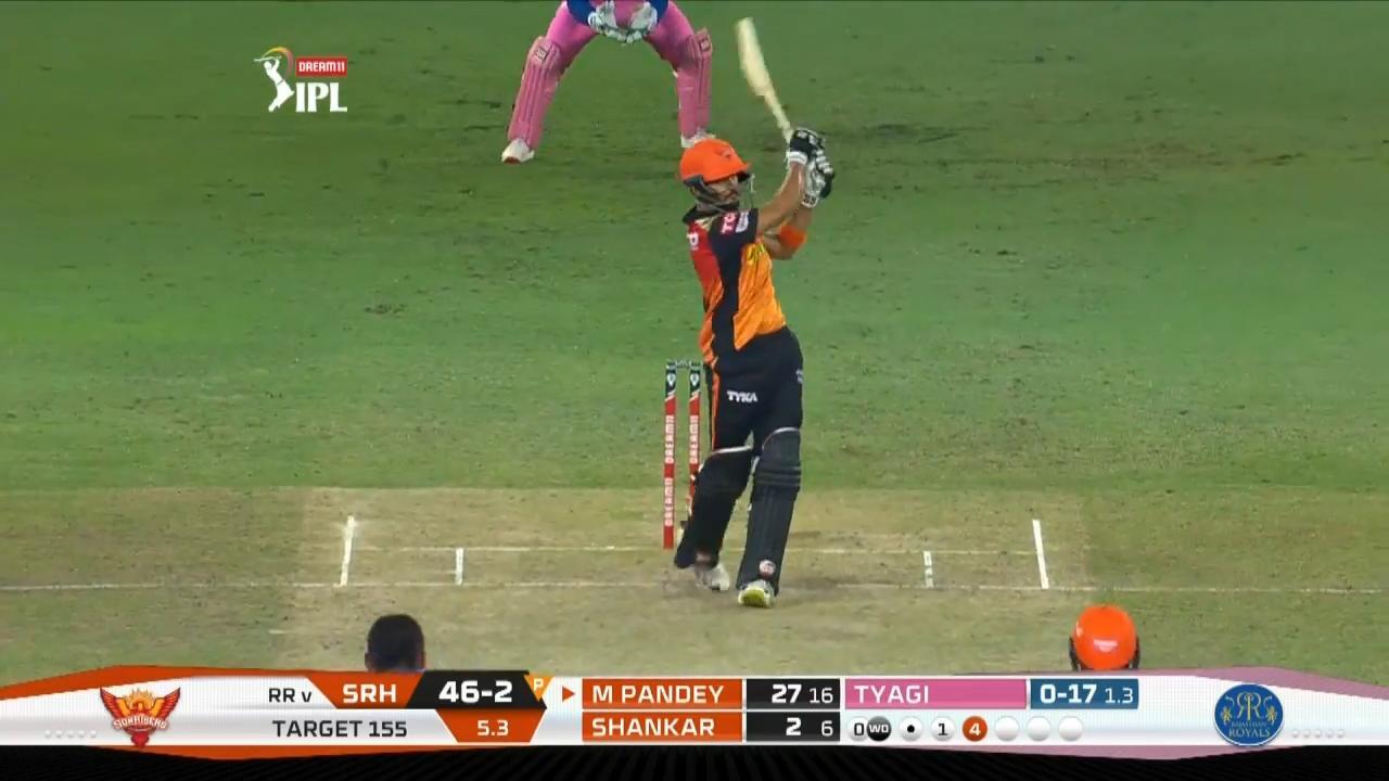M40: RR vs SRH – Manish Pandey Six background