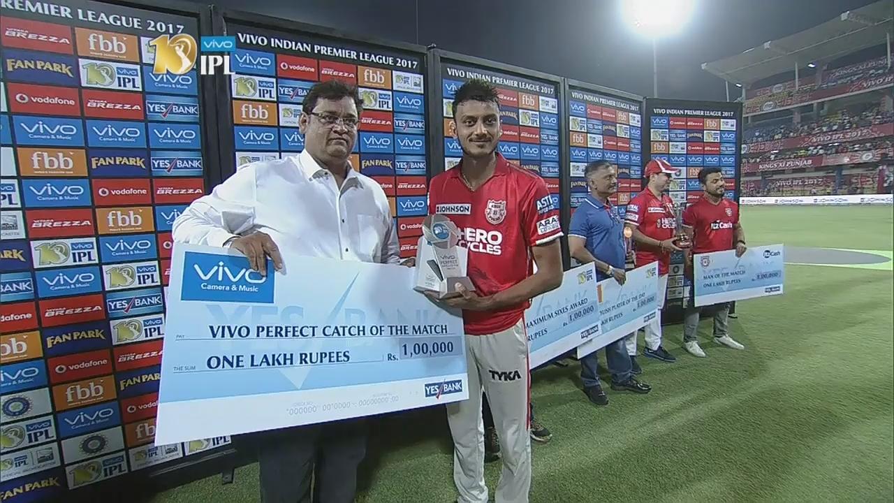 M4: KXIP vs RPS – VIVO perfect catch of the match – Axar Patel