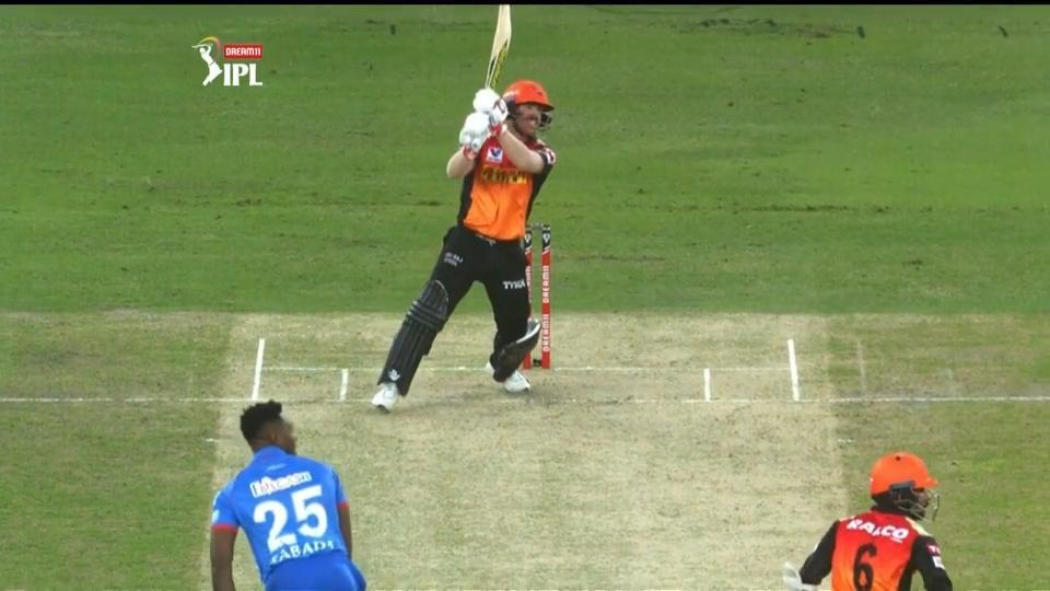 4,4,6,4,4 - Warner smashes Rabada background