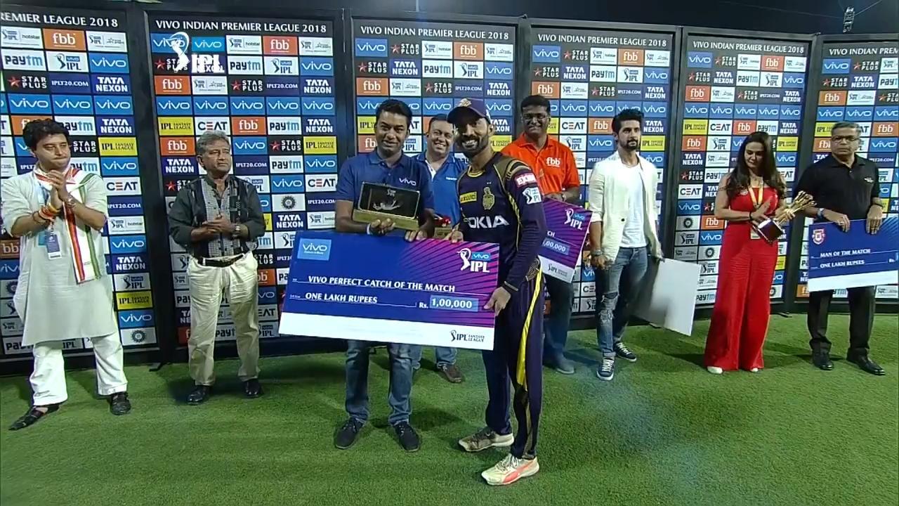 M44: KXIP vs KKR – VIVO perfect catch of the match – Dinesh Karthik