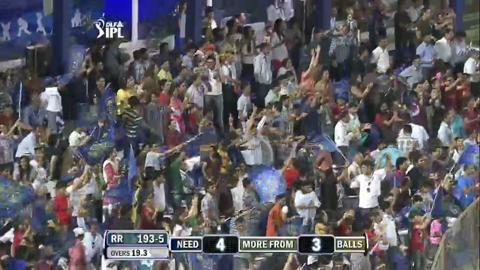 IPL 2012 Match 20: Yagnik stuns Steyn background
