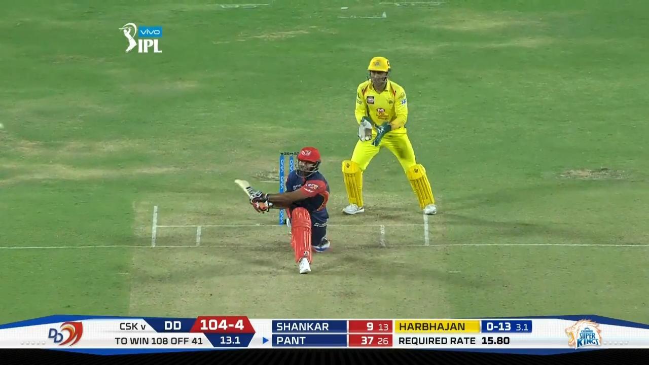 M30: CSK vs DD – Rishabh Pant Six