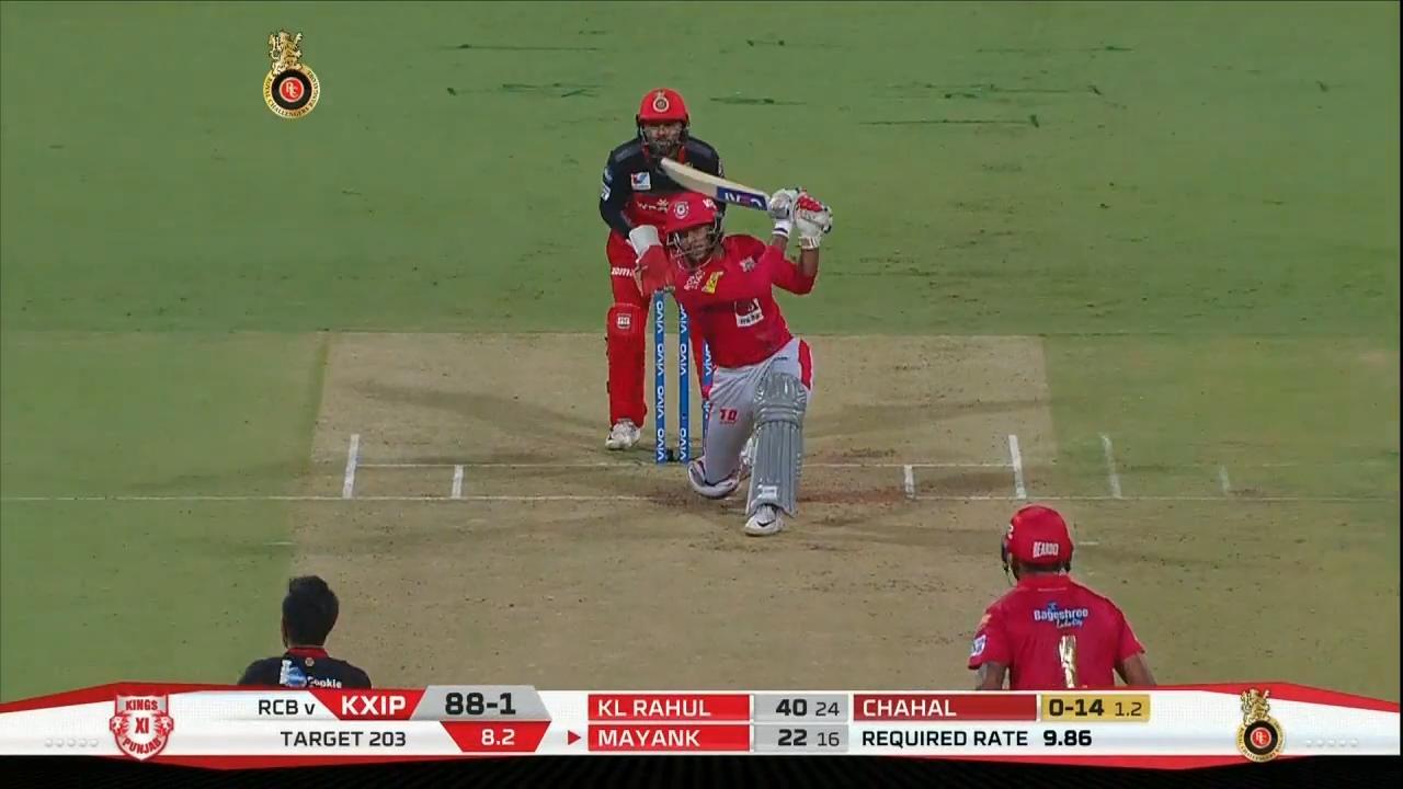 M42: RCB vs KXIP – Mayank Agarwal Six