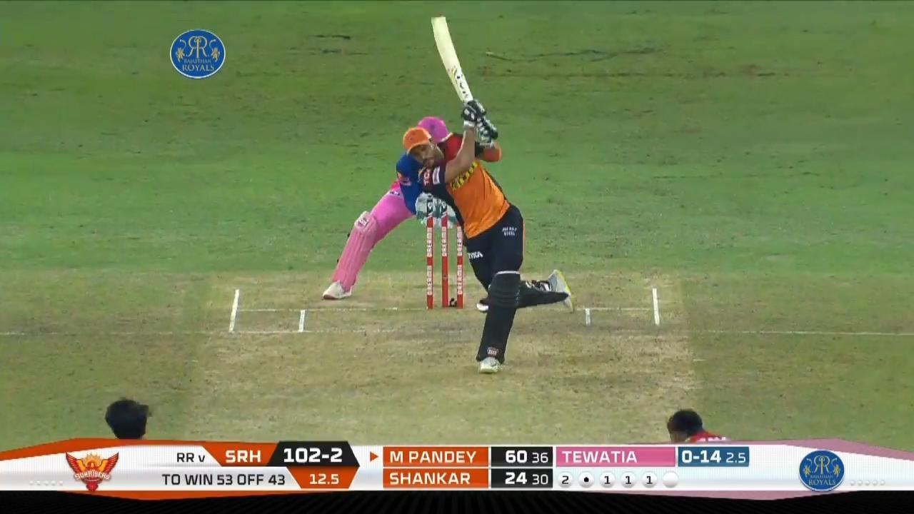 M40: RR vs SRH – Manish Pandey Six background