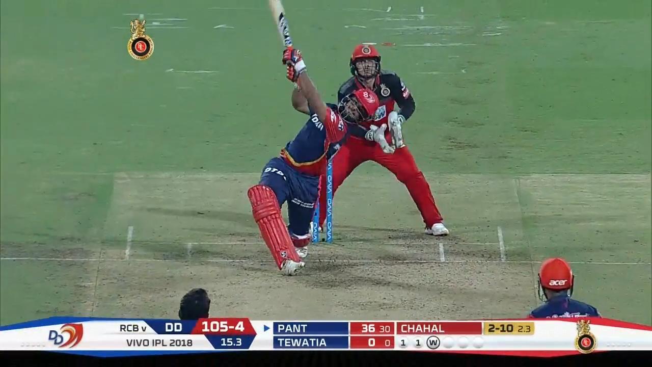 M19: RCB vs DD – Rishabh Pant Six background