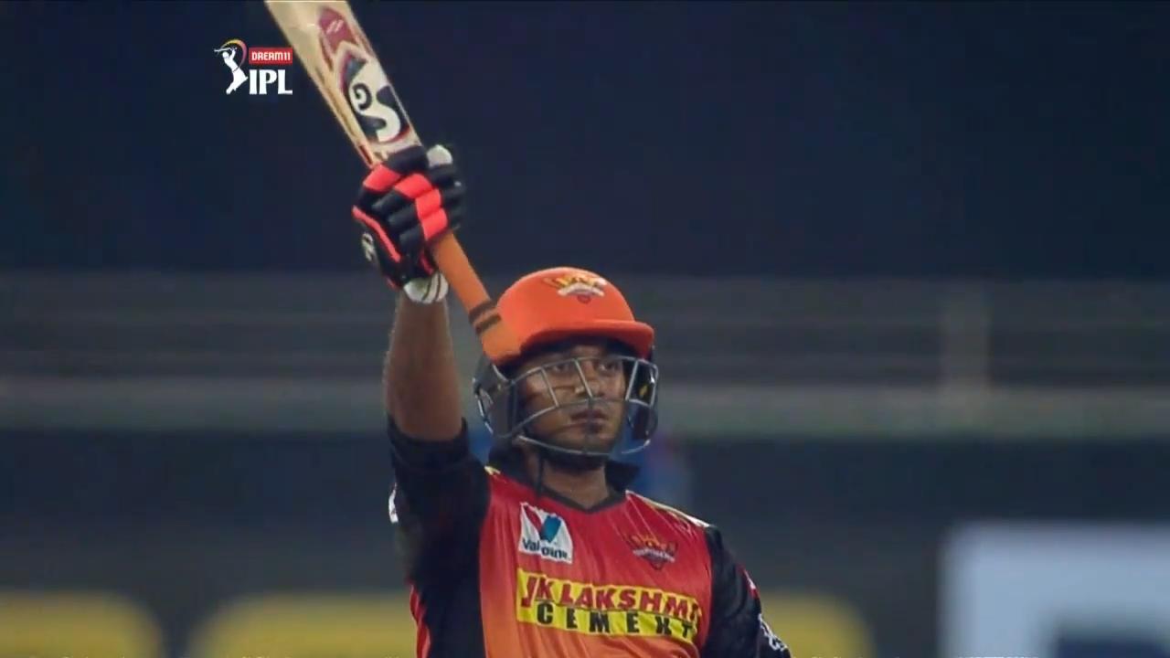 Vijay Shankar's supportive 52*(51)