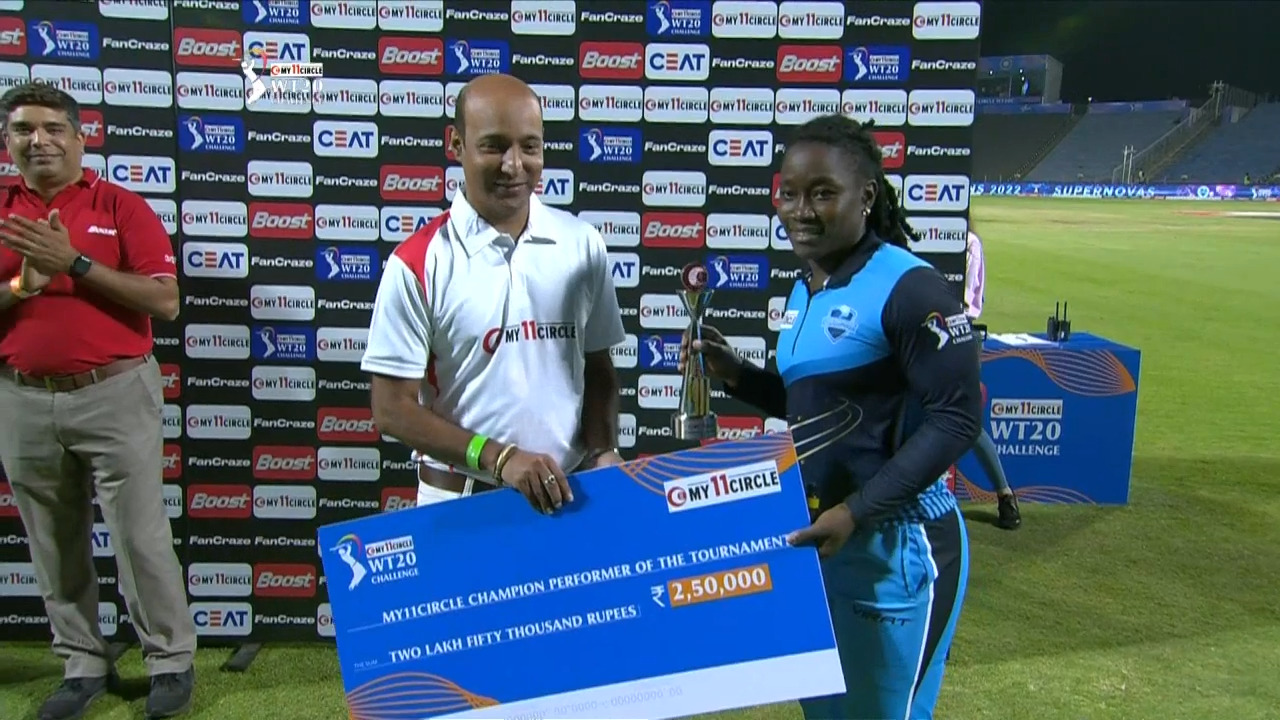 Final: SNO vs VEL – MY11CIRCLE Champion performer of the Tournament – Deandra Dottin