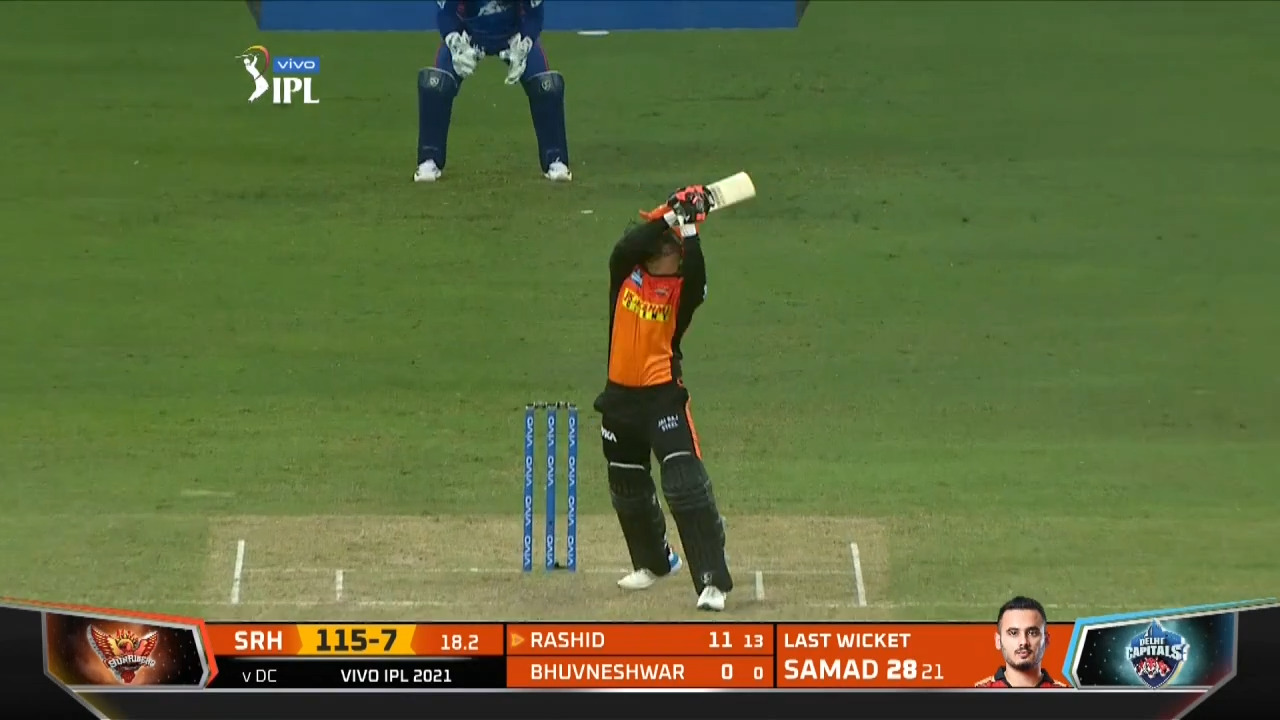 M33: DC vs SRH – Rashid Khan Six