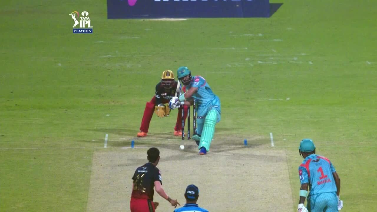 Eliminator: LSG vs RCB – Manan Vohra Six background