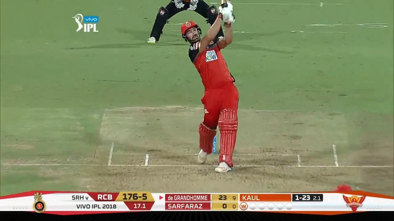 M51: RCB vs SRH – Colin de Grandhomme Six