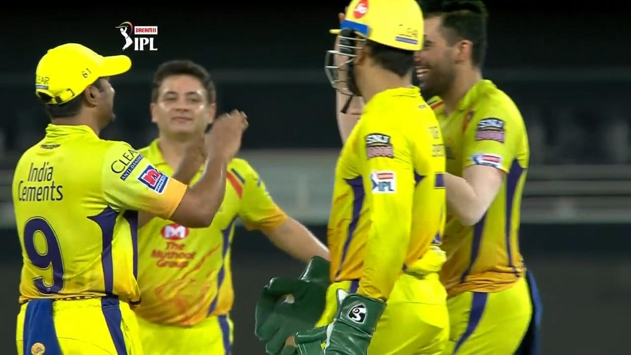 M14: CSK vs SRH – Fall of Wickets background