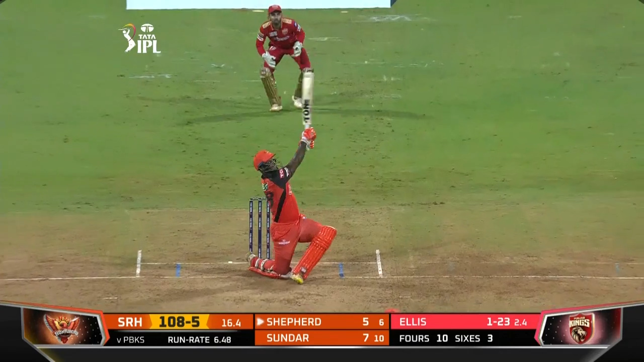 M70: SRH vs PBKS – Romario Shepherd Six