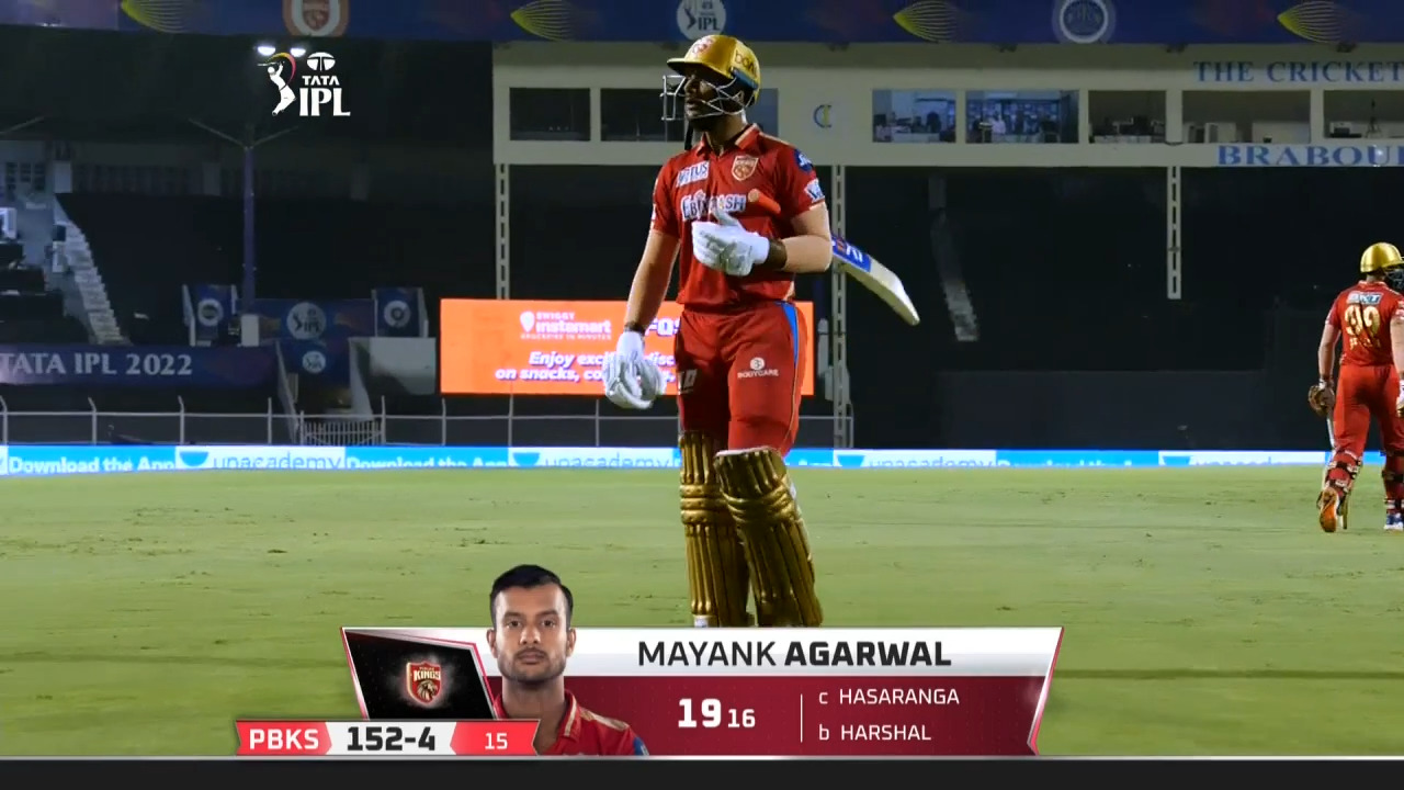 M60: RCB vs PBKS – Mayank Agarwal Wicket