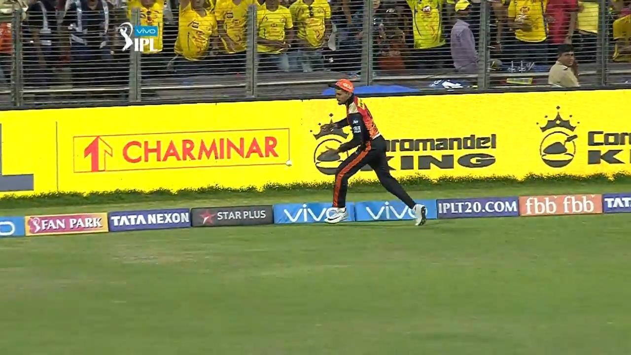 Pandey's drop amuses MSD