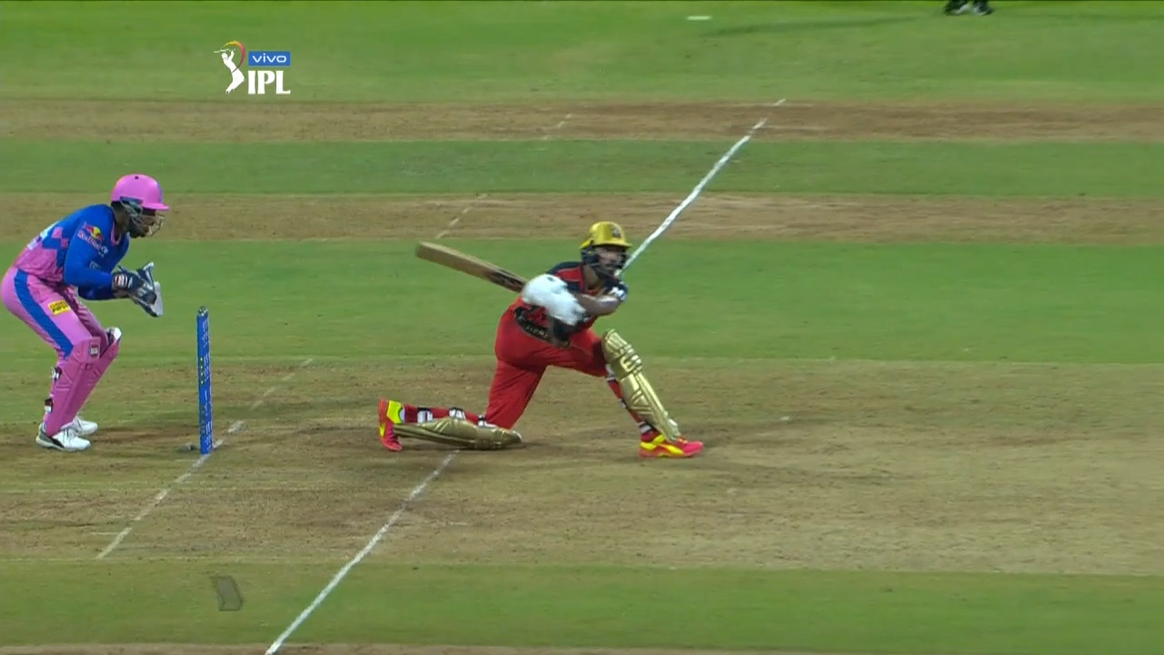 M16: RCB vs RR – Devdutt Padikkali Six