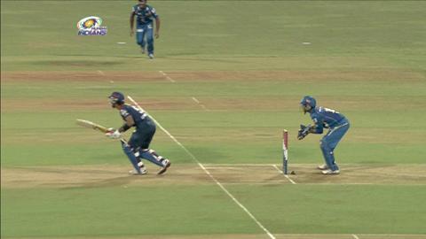 M10: MI vs DD – Flying Ponting