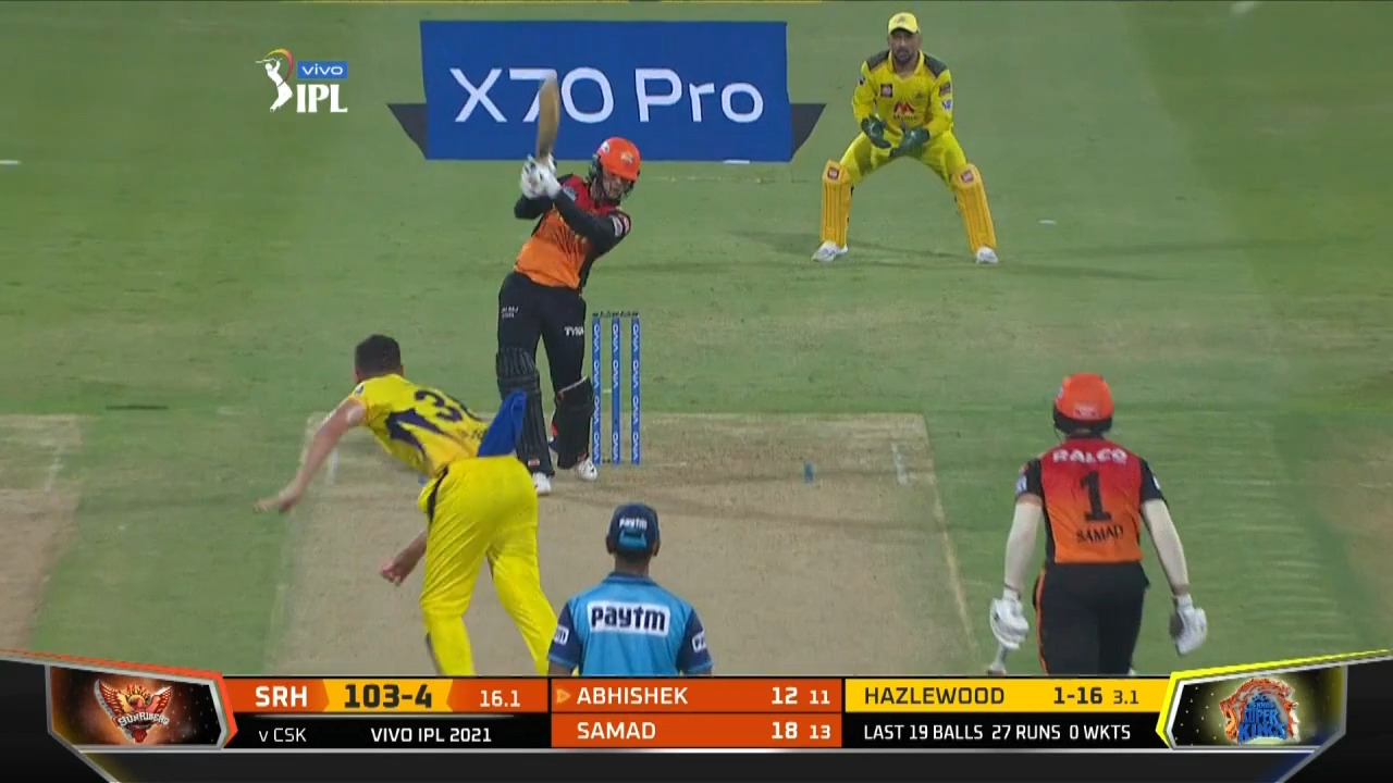 M44: SRH vs CSK – Abhishek Sharma Six