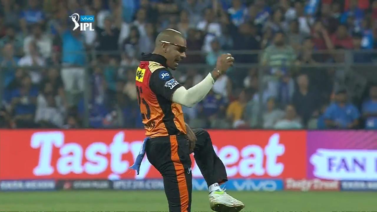 M23: MI vs SRH – Amazing Moments background
