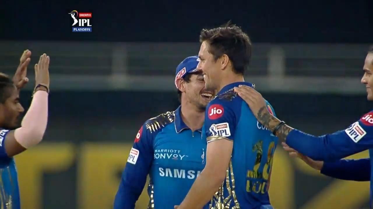 Q1: MI vs DC – CRED Power Player of the Match – Trent Boult background