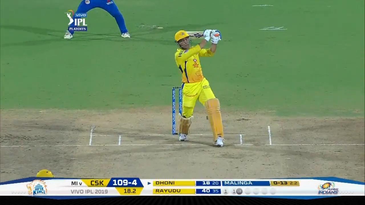 Q1: MI vs CSK – MS Dhoni Six