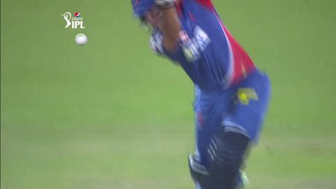 M8: CSK vs DD – Ross Taylor Wicket