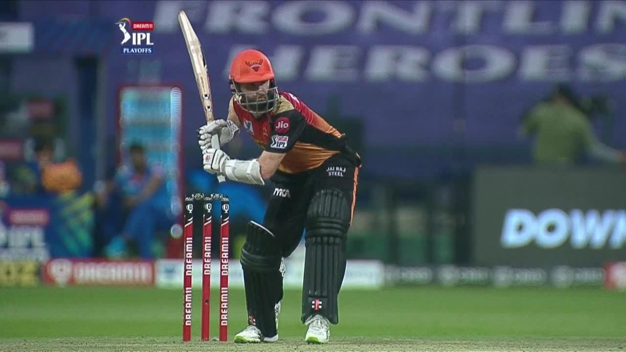 Williamson launches Rabada for a SIX background
