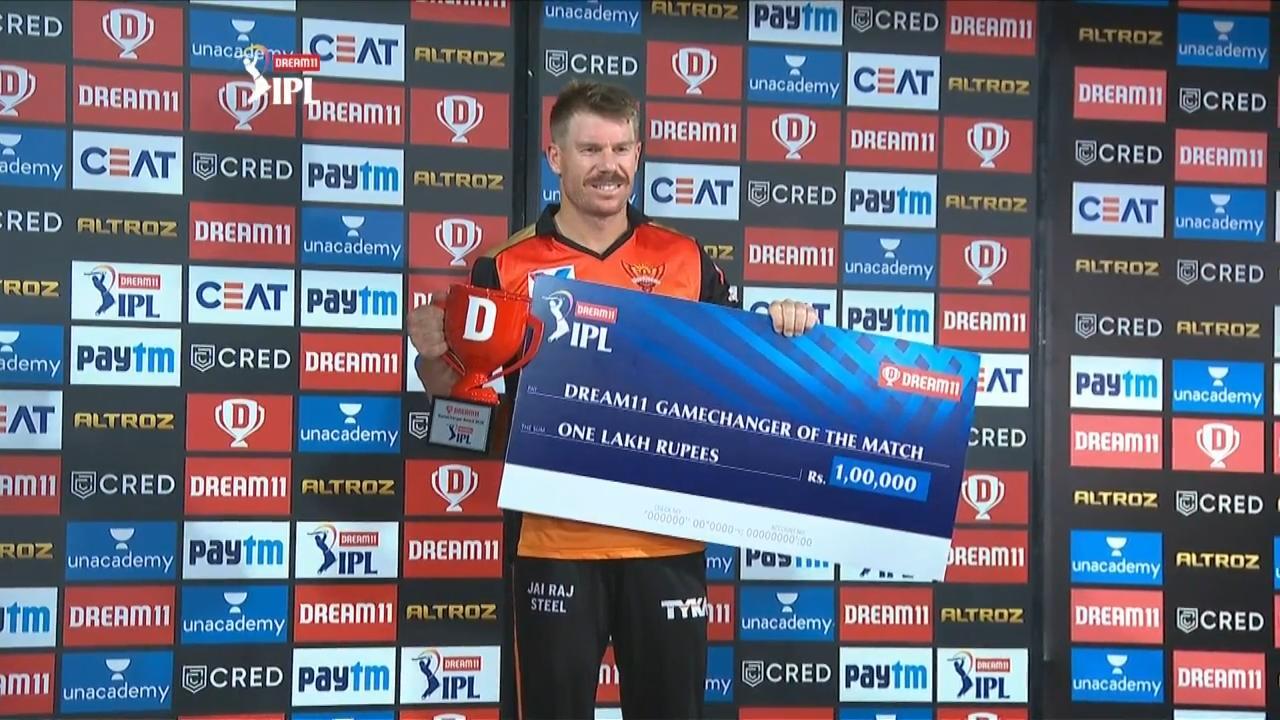 M56: SRH vs MI – Dream11 GameChanger of the Match – David Warner background