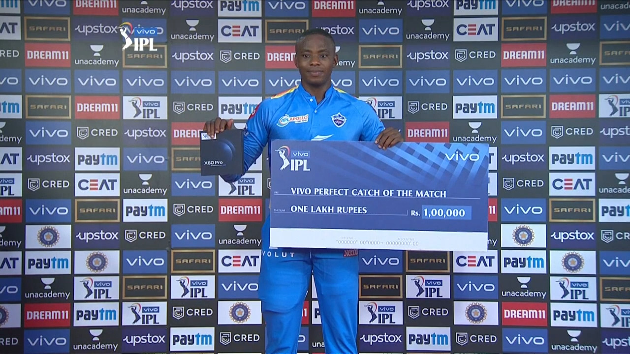 M46: MI vs DC – VIVO perfect catch of the match – Kagiso Rabada